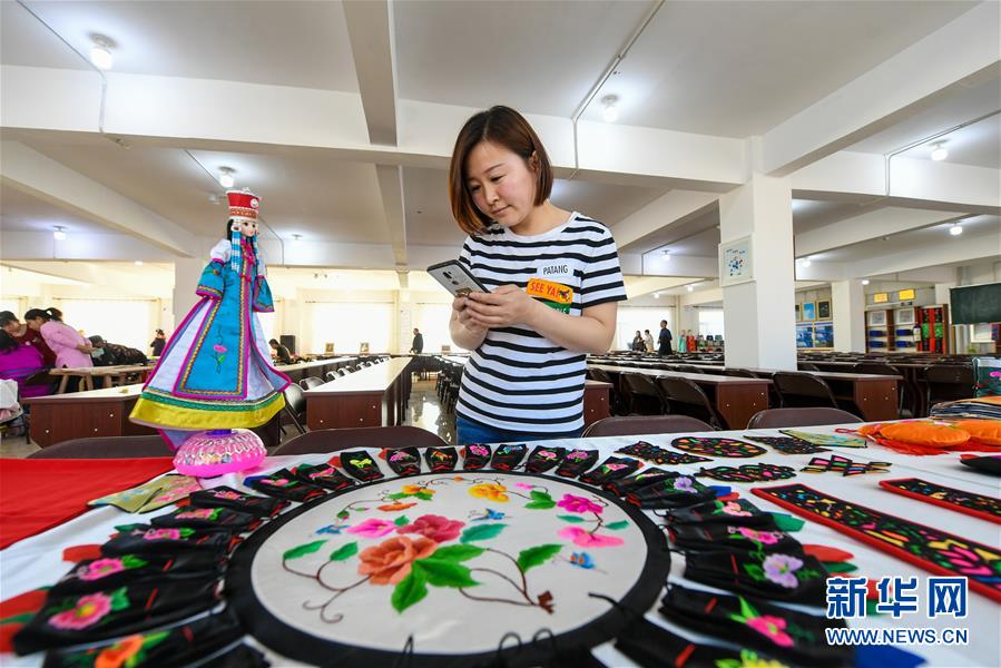 （新華全媒頭條&middot;圖文互動(dòng)）（13）內(nèi)蒙古貧困旗縣全部&ldquo;摘帽&rdquo;