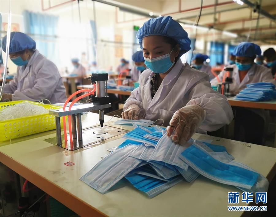 （決戰(zhàn)決勝脫貧攻堅(jiān)&middot;圖文互動(dòng)）（1）貧困戶的&ldquo;收入賬&rdquo;&mdash;&mdash;廣西極貧縣隆林各族自治縣見聞