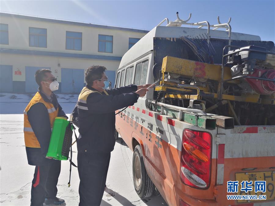 （新華全媒頭條&middot;圖文互動）（14）用腳步和忠誠守護(hù)雪域天路&mdash;&mdash;記青藏鐵路望昆線路車間副主任于本蕃