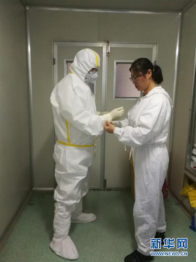 （一線抗疫群英譜&middot;圖文互動(dòng)）（4）山西檢測(cè)員伉儷：疫情不退，決不放松