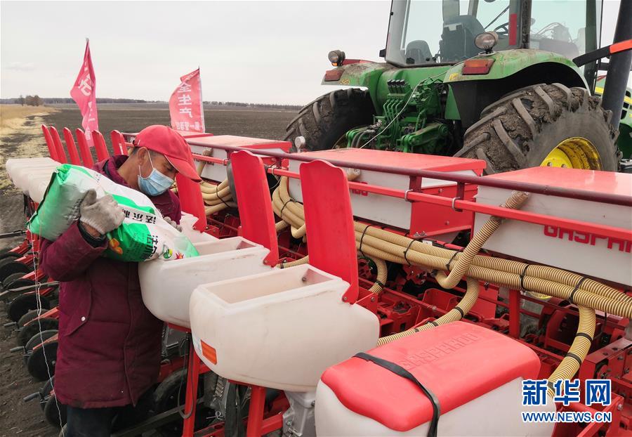 （新華全媒頭條&middot;圖文互動(dòng)）（6）讓中國(guó)飯碗端得更牢&mdash;&mdash;&ldquo;中華糧倉(cāng)&rdquo;春耕剪影