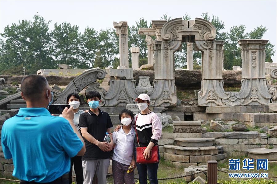 （社會(huì)）（4）北京：&ldquo;五一&rdquo;假期旅游接待總?cè)藬?shù)463.3萬人次