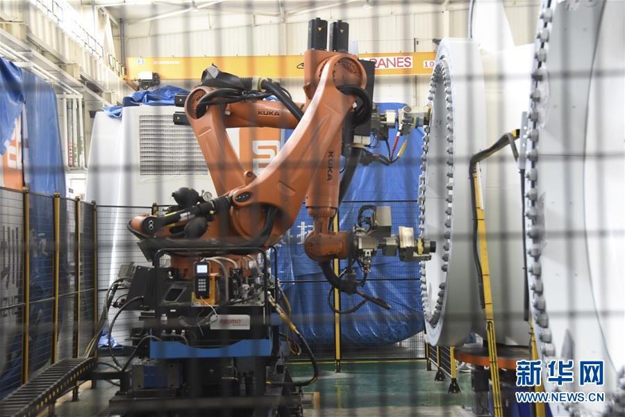 （聚焦復(fù)工復(fù)產(chǎn)&middot;圖文互動(dòng)）（2）聆聽復(fù)蘇的腳步&mdash;&mdash;新疆企業(yè)一線生產(chǎn)見聞