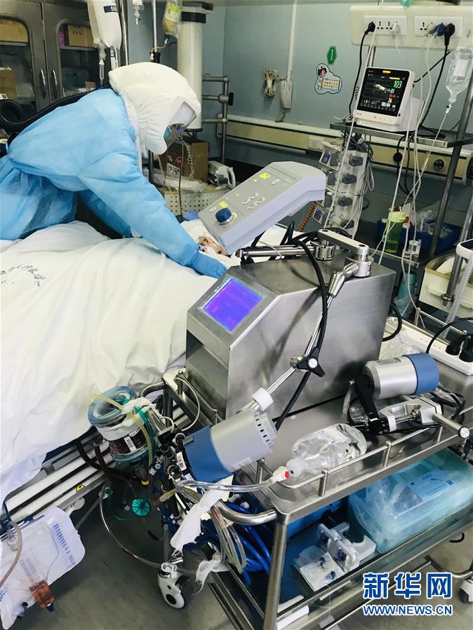 （新華全媒頭條&middot;圖文互動(dòng)）（4）&ldquo;我看不見你的樣子，但我知道你是誰&rdquo;&mdash;&mdash;寫在國際護(hù)士節(jié)來臨之際