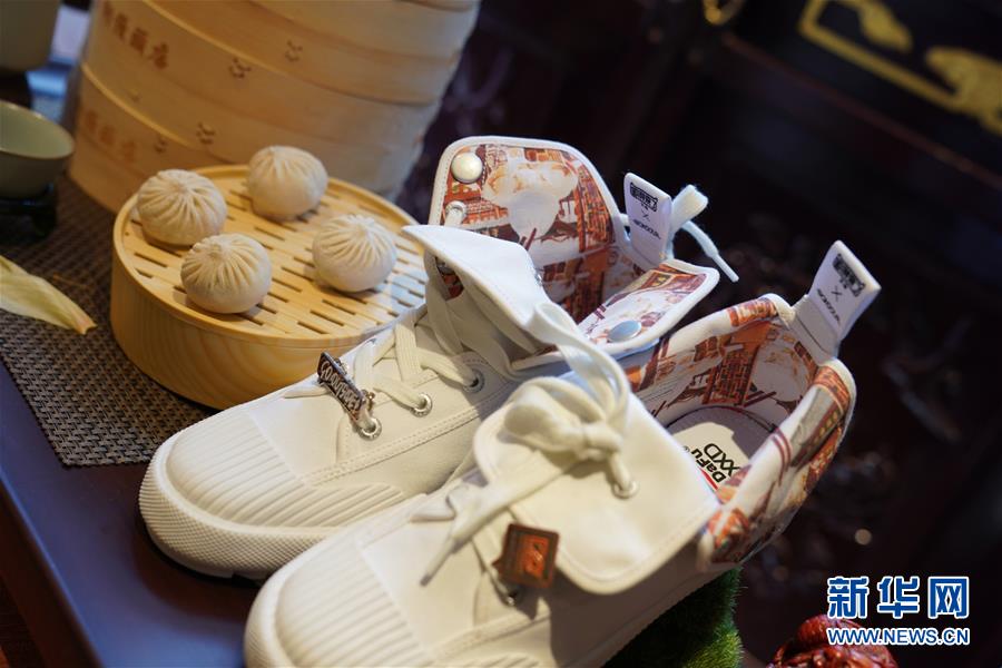 （新華全媒頭條&middot;圖文互動）（6）&ldquo;風&rdquo;起&ldquo;云&rdquo;涌 中國品牌在全球戰(zhàn)&ldquo;疫&rdquo;中崛起