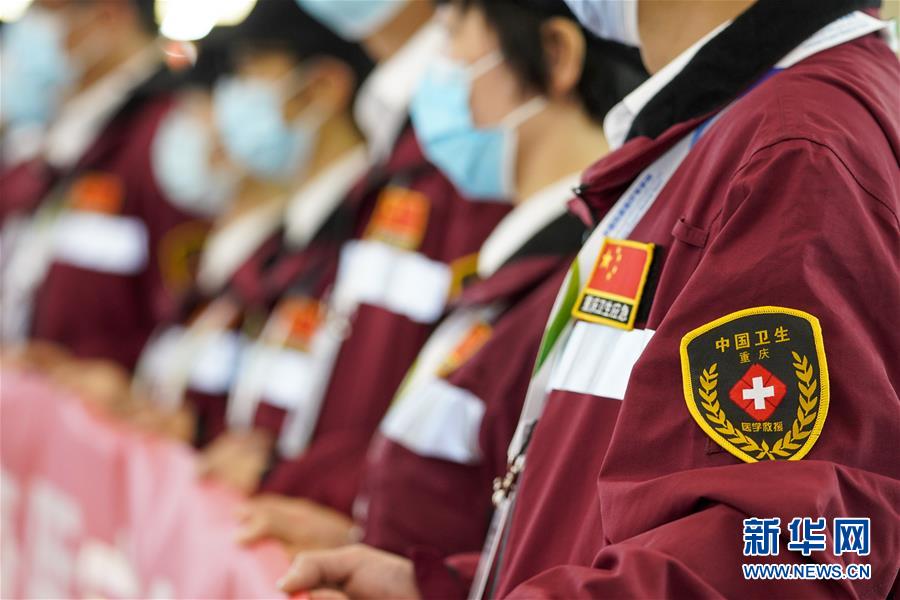 (聚焦疫情防控·圖文互動)(3)中國醫(yī)療專家組赴阿爾及利亞幫助抗擊疫情