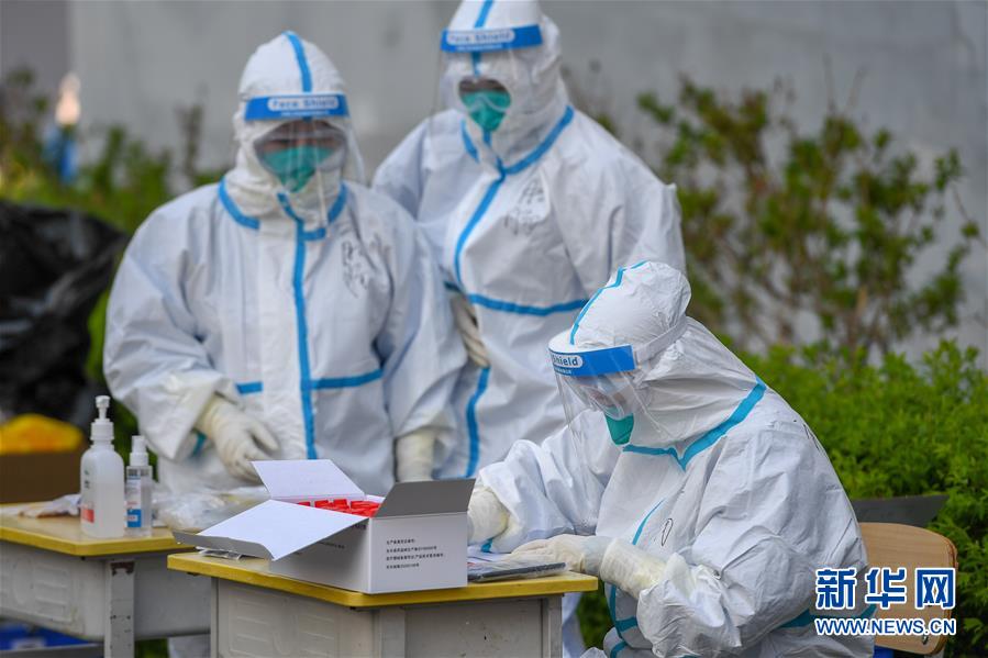 (聚焦疫情防控·圖文互動)(3)吉林省15日新增本地新冠肺炎確診病例2例 當(dāng)?shù)剡M一步擴大核酸檢測范圍
