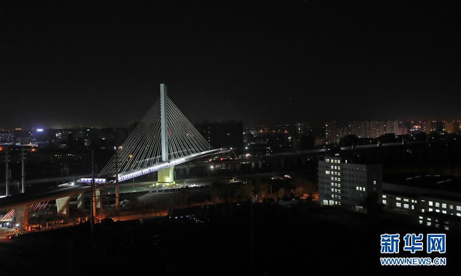 （在習(xí)近平新時(shí)代中國(guó)特色社會(huì)主義思想指引下&mdash;&mdash;新時(shí)代新作為新篇章&middot;習(xí)近平總書記關(guān)切事&middot;圖文互動(dòng)）（5）新機(jī)遇、新引擎&mdash;&mdash;重大工程重大項(xiàng)目建設(shè)新動(dòng)向觀察