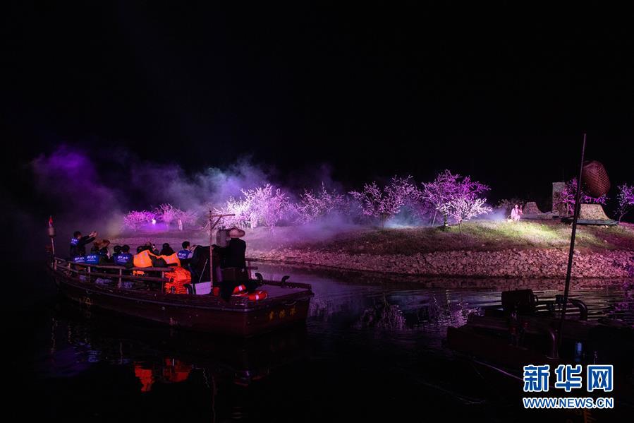 （圖文互動(dòng)）（4）美了鄉(xiāng)村 富了山民&mdash;&mdash;湖南崛起一批文旅特色小鎮(zhèn)