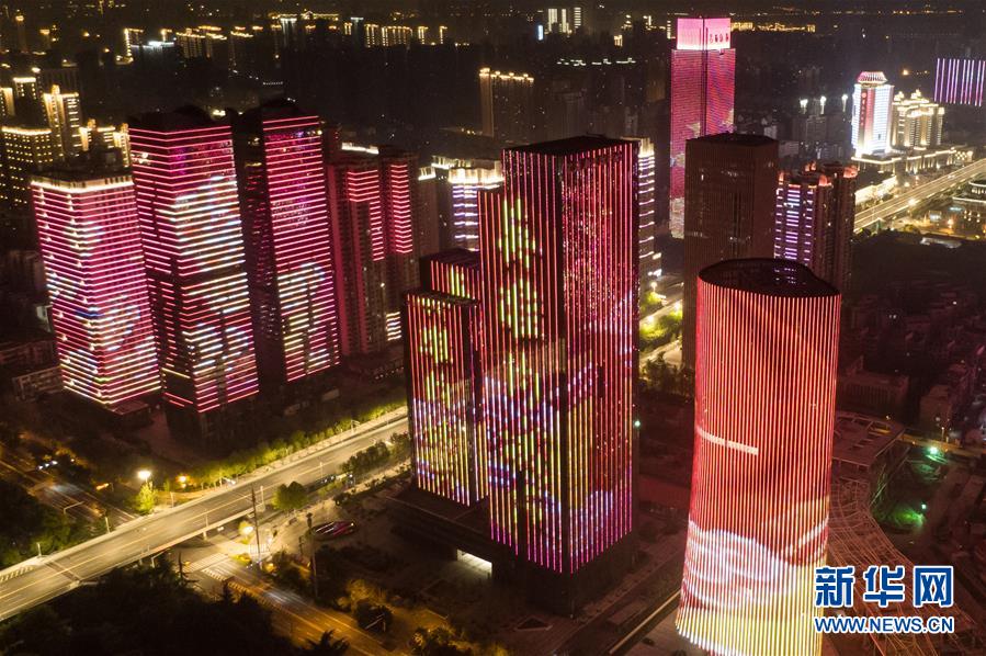 （新華全媒頭條&middot;&ldquo;抗擊疫情的中國(guó)行動(dòng)&rdquo;白皮書(shū)&middot;圖文互動(dòng)）（7）人民至上、生命至上的中國(guó)答卷&mdash;&mdash;從白皮書(shū)看中國(guó)抗擊疫情歷程