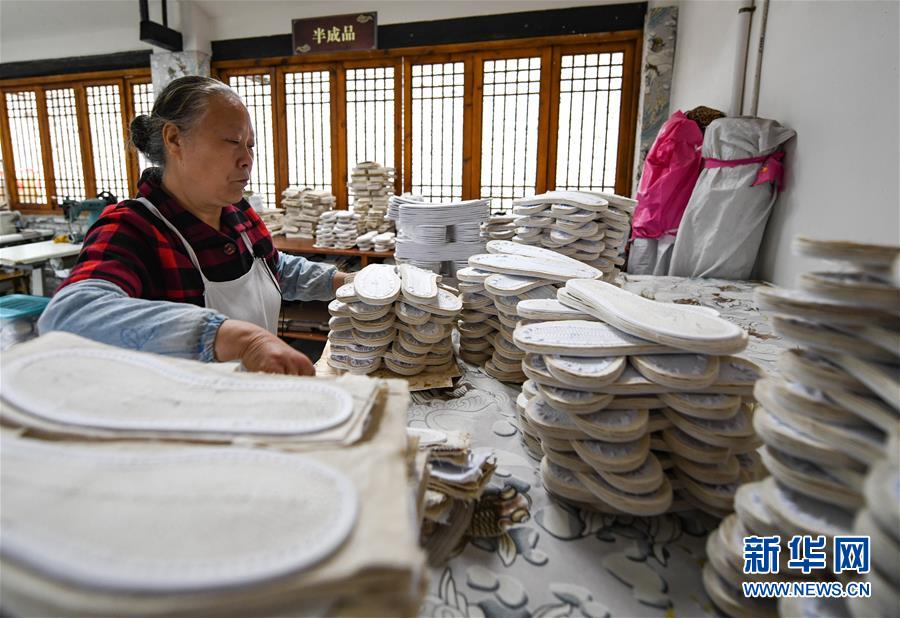 （新華全媒頭條&middot;圖文互動(dòng)）（7）沿著習(xí)近平總書記考察時(shí)的&ldquo;非遺&rdquo;足跡