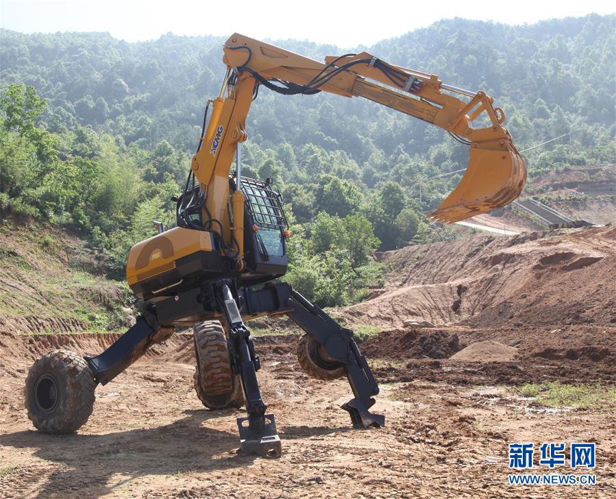 （新華全媒頭條&middot;圖文互動(dòng)）（1）抗洪利器助力抗洪一線