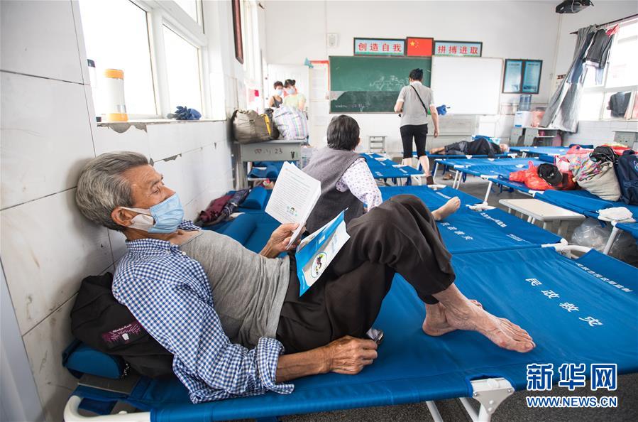 （在習(xí)近平新時(shí)代中國(guó)特色社會(huì)主義思想指引下&mdash;&mdash;新時(shí)代新作為新篇章&middot;習(xí)近平總書記關(guān)切事&middot;圖文互動(dòng)）（5）戰(zhàn)疫魔,斗洪魔&mdash;&mdash;湖北全力應(yīng)對(duì)防疫、防汛疊加&ldquo;雙考&rdquo;