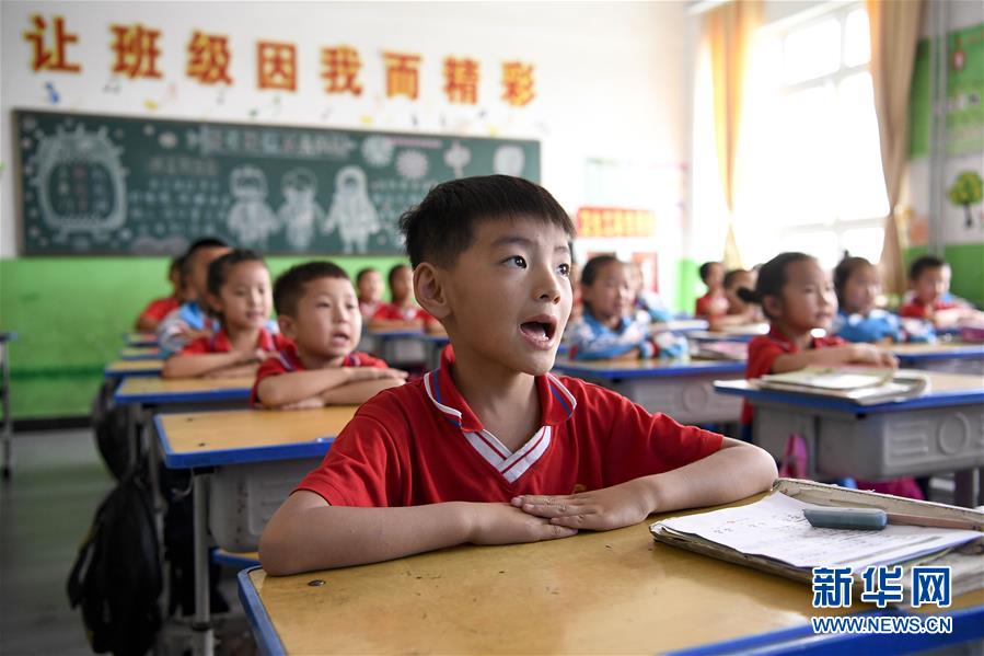 （新華全媒頭條&middot;走向我們的小康生活&middot;圖文互動(dòng)）（16）23萬人的命運(yùn)轉(zhuǎn)折&mdash;&mdash;我國最大易地生態(tài)移民安置區(qū)的脫貧密碼