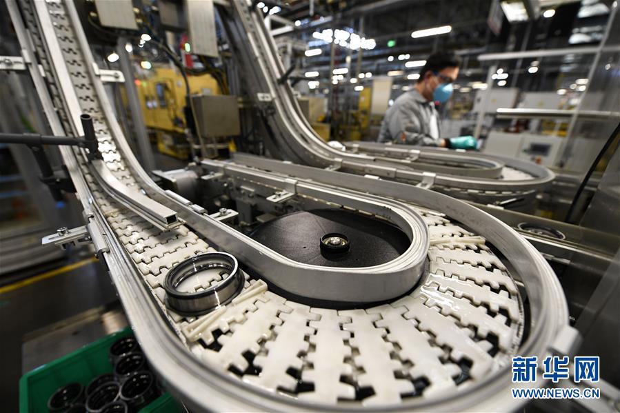 （新華全媒頭條&middot;圖文互動）（4）穩(wěn)中求進 奮勇前進&mdash;&mdash;從中央政治局會議看中國經(jīng)濟走勢