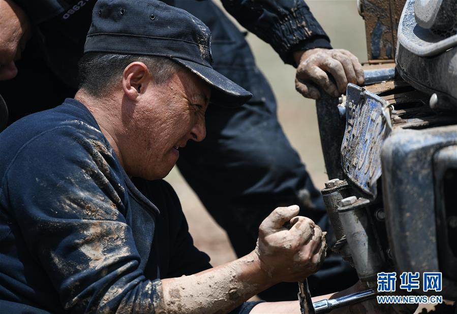 （圖文互動）（5）記者手記：可可西里，&ldquo;挪&rdquo;向&ldquo;藏羚羊大產(chǎn)房&rdquo;的14個半小時