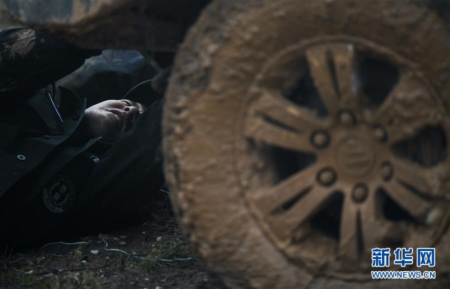 （圖文互動）（8）記者手記：可可西里，&ldquo;挪&rdquo;向&ldquo;藏羚羊大產(chǎn)房&rdquo;的14個半小時