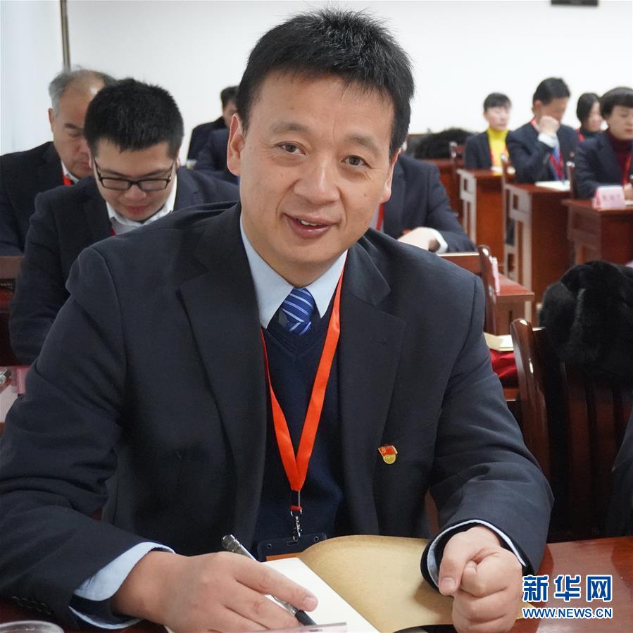 （新華全媒頭條&middot;圖文互動）（2）以仁心仁術(shù)造福人民&mdash;&mdash;寫在第三個中國醫(yī)師節(jié)之際