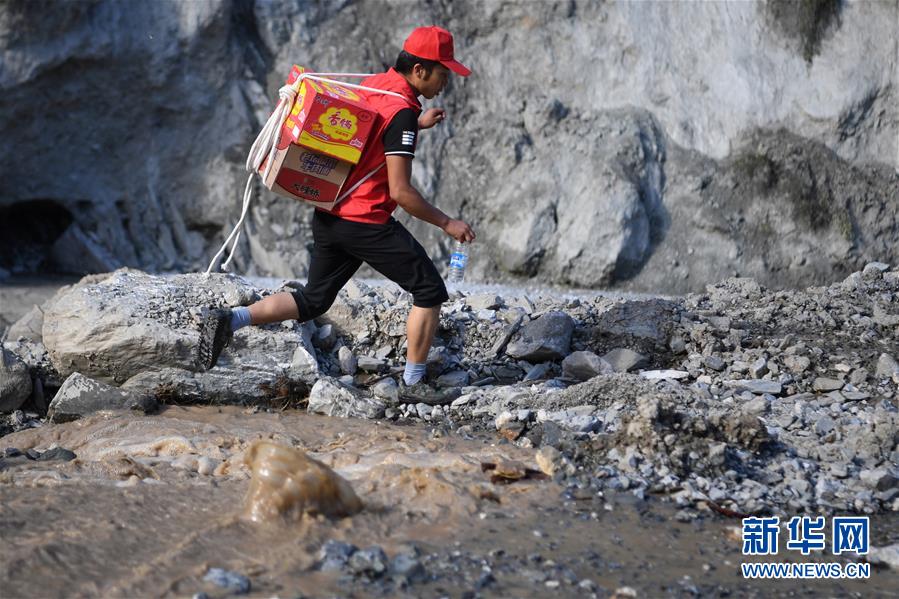（防汛抗洪&middot;圖文互動）（5）七夕前夜，為莫諾村架起&ldquo;生命之橋&rdquo;