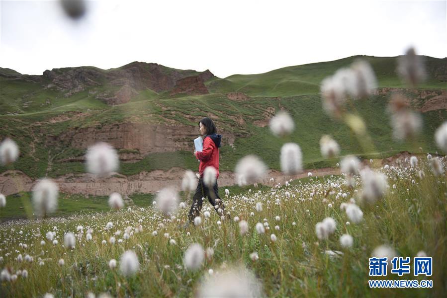 （熱點鮮報&middot;圖文互動）（2）科學(xué)也能很浪漫&mdash;&mdash;看&ldquo;女漢子&rdquo;如何在青藏高原做科考