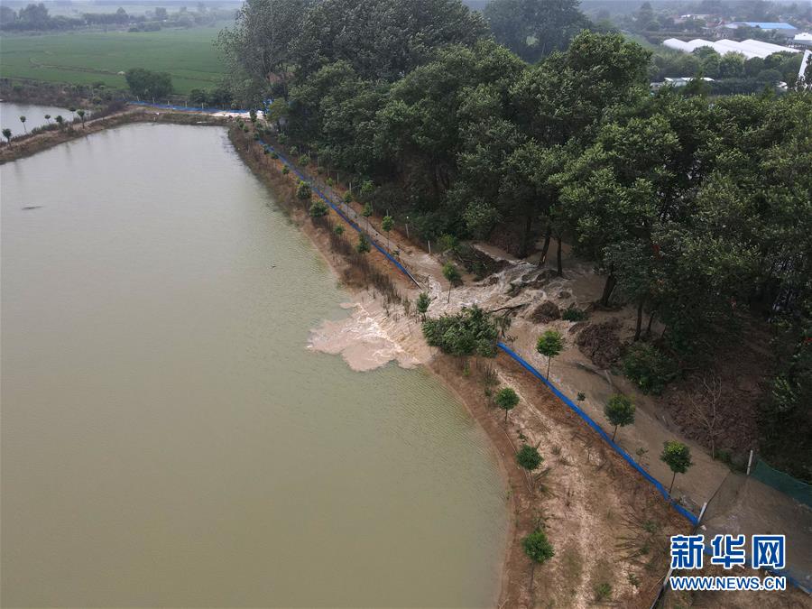 （在習(xí)近平新時(shí)代中國(guó)特色社會(huì)主義思想指引下&mdash;&mdash;新時(shí)代新作為新篇章&middot;習(xí)近平總書記關(guān)切事&middot;圖文互動(dòng)）（15）一切為了人民&mdash;&mdash;寫在全國(guó)防汛救災(zāi)取得階段性重大勝利之時(shí)