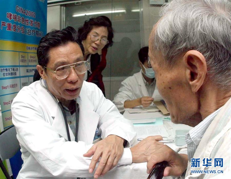 （圖文互動(dòng)）（6）敢醫(yī)敢言，生命至上&mdash;&mdash;記&ldquo;共和國(guó)勛章&rdquo;獲得者鐘南山