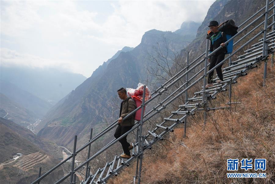 （新華全媒頭條&middot;決戰(zhàn)決勝脫貧攻堅(jiān)&middot;督戰(zhàn)未摘帽貧困縣&middot;圖文互動(dòng)）（2）不獲全勝，決不收兵&mdash;&mdash;全國(guó)52個(gè)掛牌督戰(zhàn)貧困縣脫貧攻堅(jiān)紀(jì)實(shí)