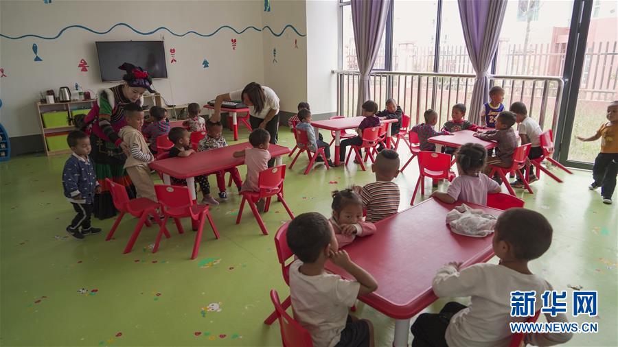 （新華全媒頭條&middot;決戰(zhàn)決勝脫貧攻堅(jiān)&middot;督戰(zhàn)未摘帽貧困縣&middot;圖文互動(dòng)）（2）苦蕎花開大涼山&mdash;&mdash;四川7個(gè)未摘帽縣脫貧攻堅(jiān)一線觀察