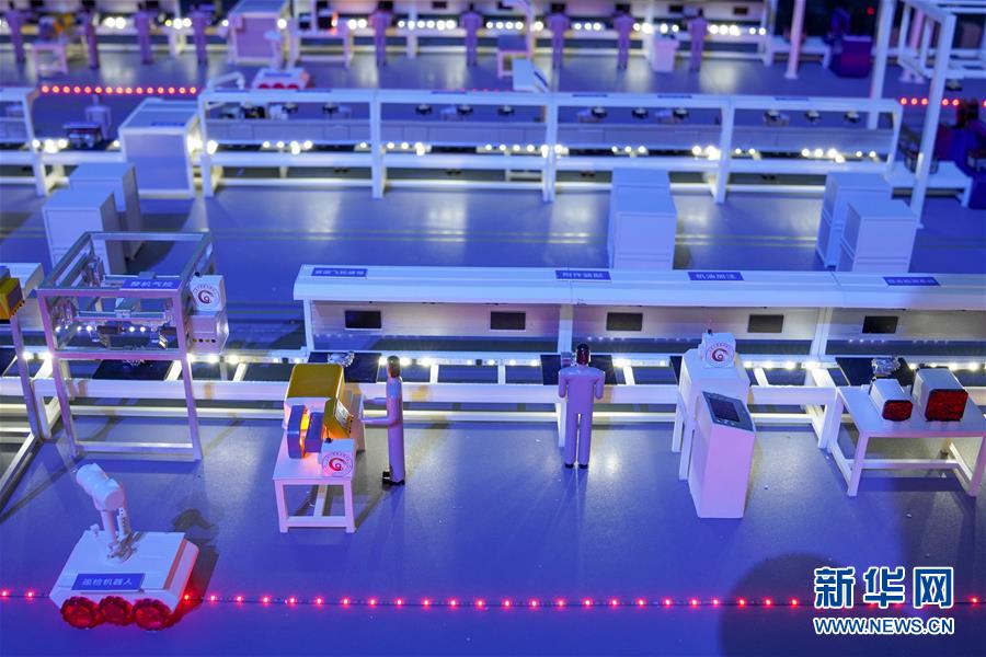 （在習(xí)近平新時(shí)代中國特色社會(huì)主義思想指引下&mdash;&mdash;新時(shí)代新作為新篇章&middot;習(xí)近平總書記關(guān)切事&middot;圖文互動(dòng)）（1）為經(jīng)濟(jì)育動(dòng)能 讓生活更多彩&mdash;&mdash;從2020智博會(huì)看智能產(chǎn)業(yè)發(fā)展新動(dòng)向