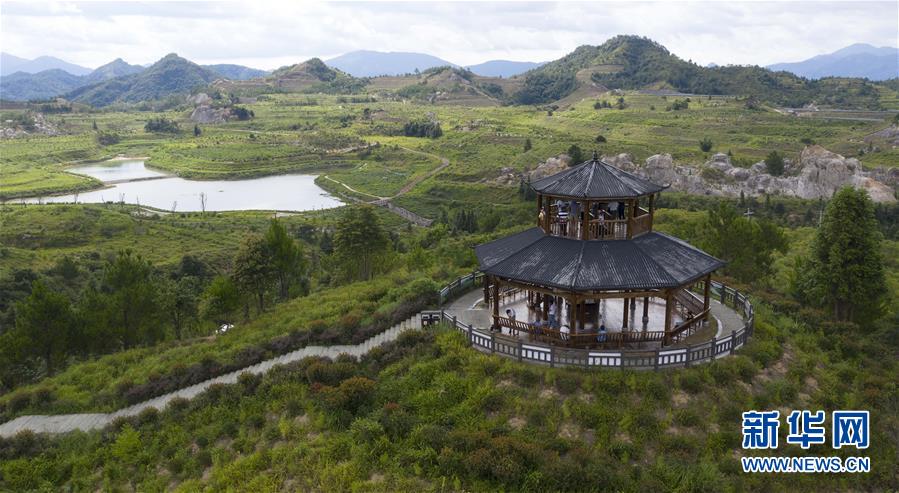 （走向我們的小康生活&middot;圖文互動）（7）從廢棄礦山到生態(tài)&ldquo;福地&rdquo;&mdash;&mdash;江西尋烏戰(zhàn)荒記 