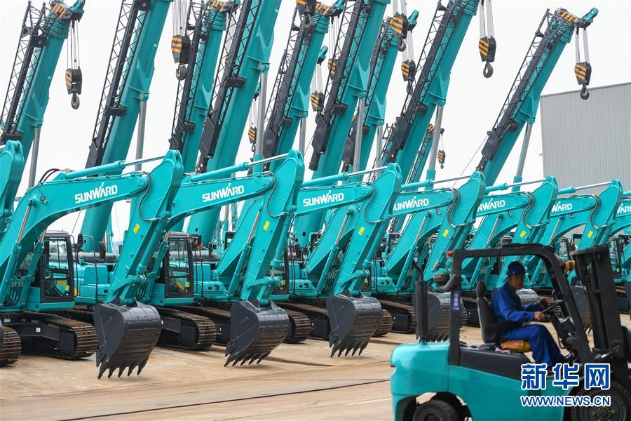 （落實&ldquo;六穩(wěn)&rdquo;&ldquo;六保&rdquo;企業(yè)見聞&middot;圖文互動）（3）&ldquo;智慧工廠&rdquo;引領(lǐng)&ldquo;生產(chǎn)節(jié)拍&rdquo;&mdash;&mdash;走進(jìn)山河智能一探究竟