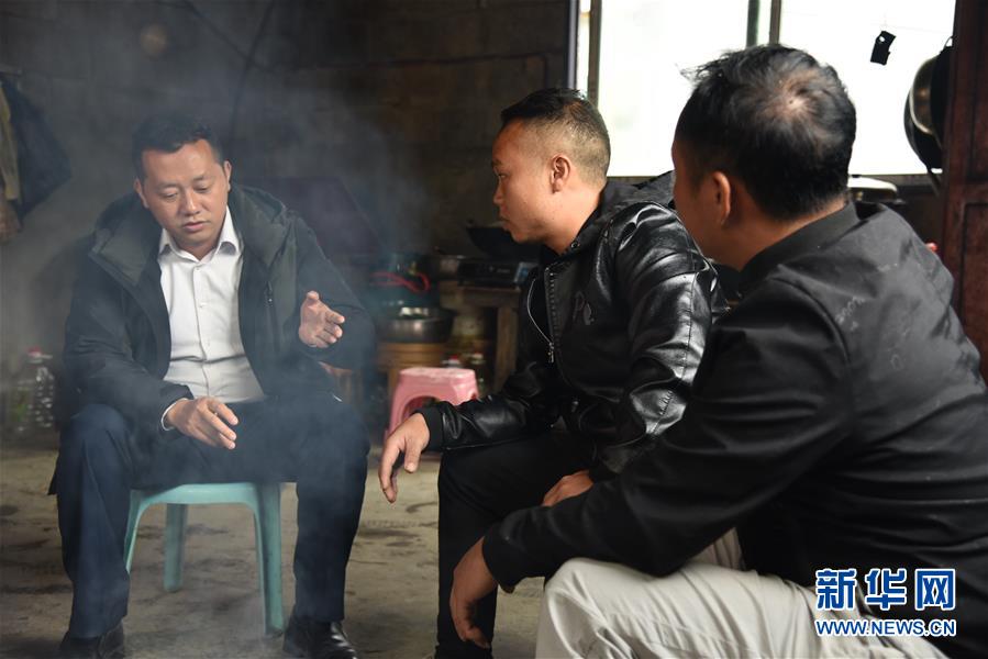 （決戰(zhàn)決勝脫貧攻堅&middot;圖文互動）&ldquo;父親未完成的事業(yè)，我來完成&rdquo;&mdash;&mdash;貴州父子接力脫貧攻堅