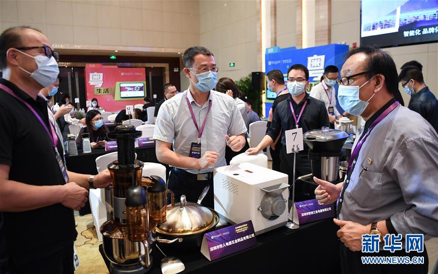 （新華全媒頭條&middot;圖文互動）（12）擘畫新藍(lán)圖 開啟新征程&mdash;&mdash;寫在黨的十九屆五中全會召開之際