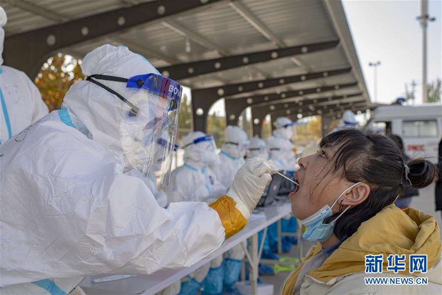 （聚焦疫情防控&middot;圖文互動）（3）特寫：爭分奪秒，4天完成474.65萬人核酸檢測