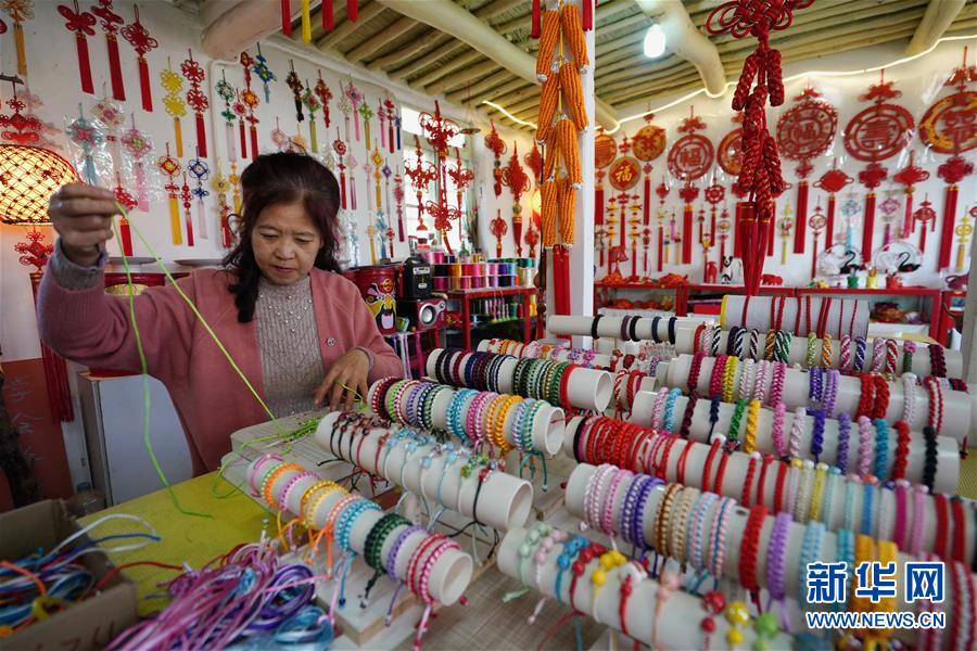 （全面建成小康社會(huì)&ldquo;百城千縣萬(wàn)村調(diào)研行&rdquo;&middot;圖文互動(dòng)）（3）北戴河村：藝術(shù)院落&ldquo;點(diǎn)亮&rdquo;鄉(xiāng)村致富路