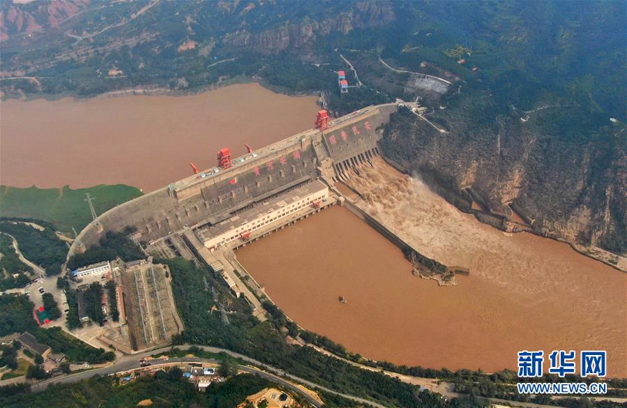 （新華全媒頭條&middot;圖文互動(dòng)）（11）從&ldquo;四亂&rdquo;突出到生態(tài)修復(fù) 黃河漸成中原&ldquo;綠飄帶&rdquo;