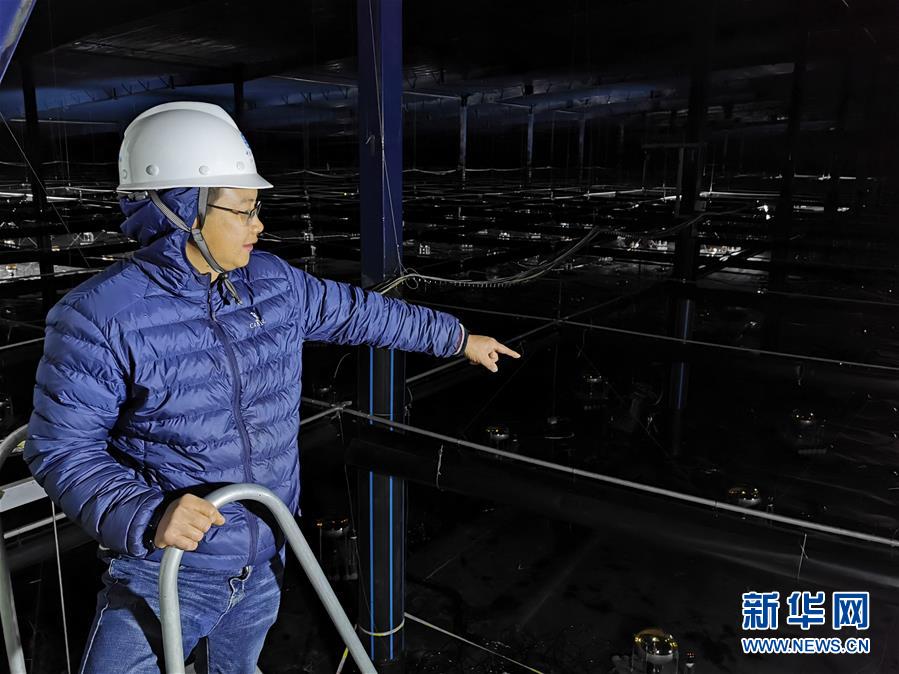 （青春的夢想 青春的奮斗&middot;圖文互動(dòng)）（2）年輕，就要無悔擔(dān)當(dāng)&mdash;&mdash;青春在奉獻(xiàn)中閃光