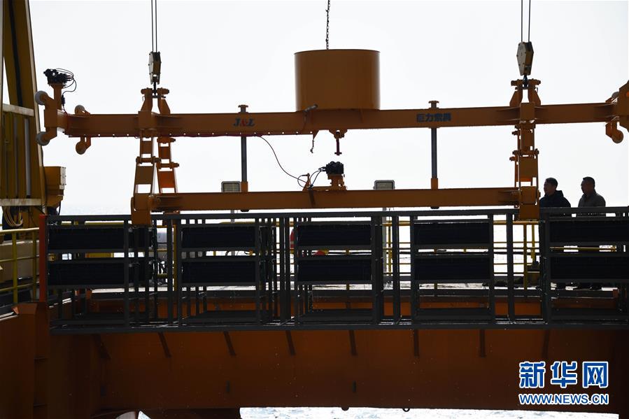 （新華全媒頭條&middot;圖文互動(dòng)）（2）&ldquo;拔&rdquo;海起牧場(chǎng) &ldquo;耕&rdquo;海新牧歌