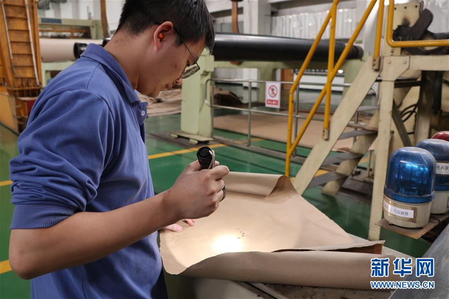 （全面建成小康社會&ldquo;百城千縣萬村調(diào)研行&rdquo;&middot;圖文互動）（3）產(chǎn)業(yè)強(qiáng)起來 精神富起來&mdash;&mdash;廣東潢涌&ldquo;落后地&rdquo;變&ldquo;明星村&rdquo;的小康之路