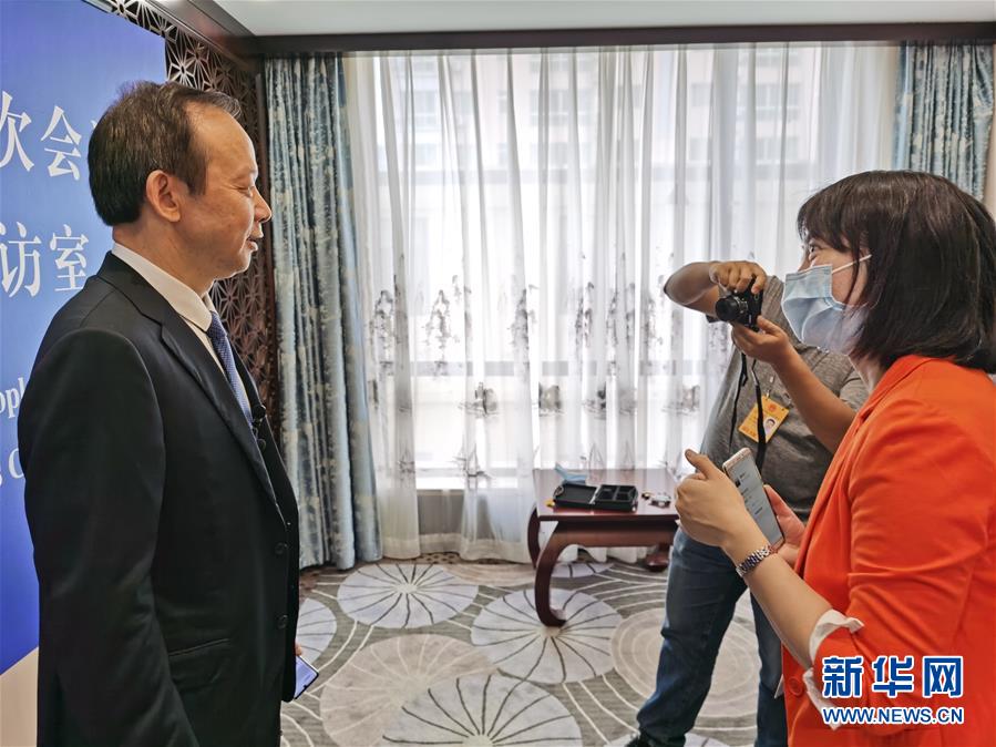 （代表委員講述抗疫故事&middot;湖北篇&middot;圖文互動）（1）萬眾一心創(chuàng)造&ldquo;中國速度&rdquo;彰顯&ldquo;中國力量&rdquo;&mdash;&mdash;湖北團代表回顧戰(zhàn)&ldquo;疫&rdquo;歷程