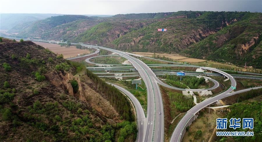 （&ldquo;中國面貌&rdquo;系列述評&middot;圖文互動(dòng)）（4）奇跡中國&mdash;&mdash;70年中國面貌變遷述評之一