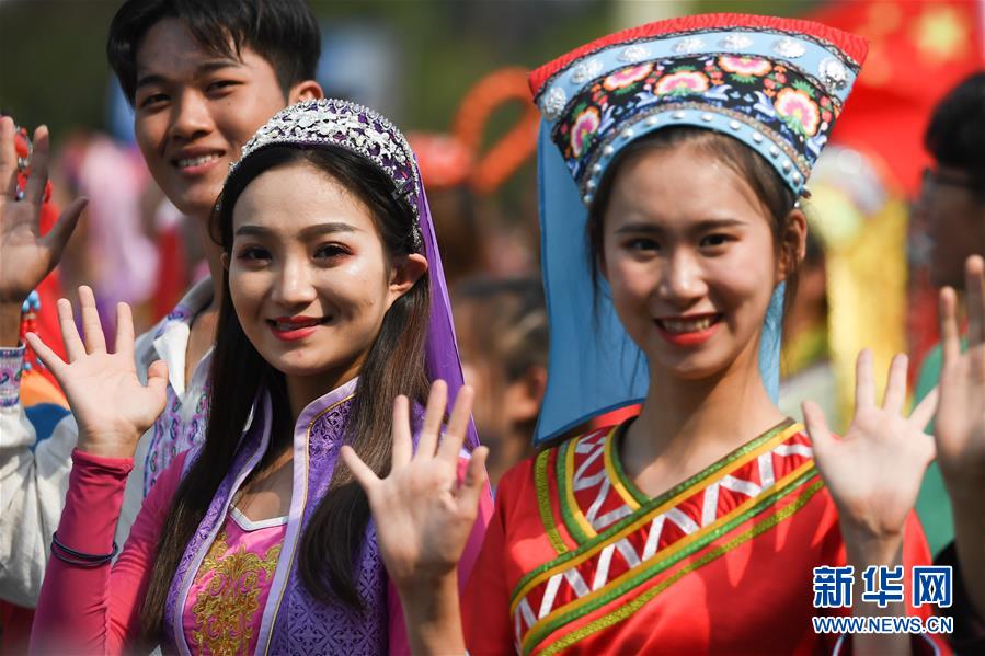 （國(guó)慶70周年&middot;慶祝大會(huì)）慶祝中華人民共和國(guó)成立70周年大會(huì)在京隆重舉行