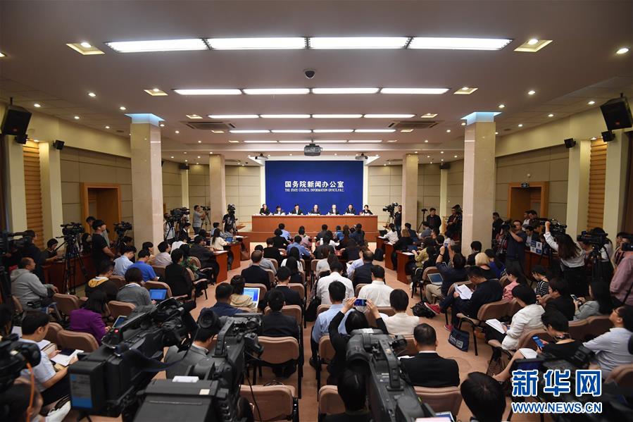 （新華全媒頭條&middot;圖文互動(dòng)）（9）潮起東方萬象新&mdash;&mdash;以習(xí)近平同志為核心的黨中央團(tuán)結(jié)帶領(lǐng)全黨全軍全國各族人民貫徹落實(shí)黨的十九大精神紀(jì)實(shí)