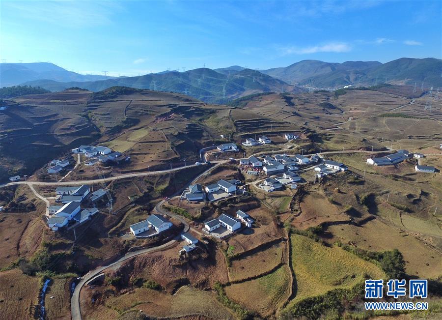 （新華全媒頭條&middot;圖文互動(dòng)）（10）潮起東方萬象新&mdash;&mdash;以習(xí)近平同志為核心的黨中央團(tuán)結(jié)帶領(lǐng)全黨全軍全國各族人民貫徹落實(shí)黨的十九大精神紀(jì)實(shí)