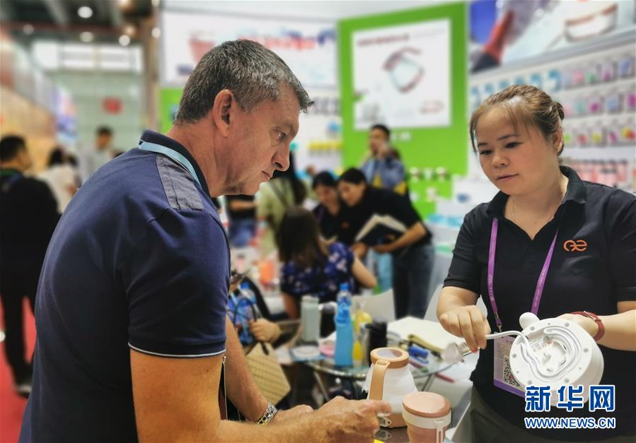 （在習(xí)近平新時(shí)代中國(guó)特色社會(huì)主義思想指引下&mdash;&mdash;新時(shí)代新作為新篇章&middot;總書記關(guān)切開放事&middot;圖文互動(dòng)）（3）老&ldquo;廣交&rdquo; 新&ldquo;前沿&rdquo;