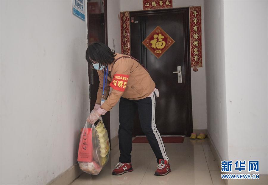 (在習近平新時代中國特色社會主義思想指引下——新時代新作為新篇章·習近平總書記關(guān)切事)(2)“平凡英雄”的力量——致敬堅守戰(zhàn)“疫”一線的社區(qū)工作者