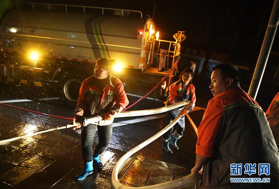 （在習(xí)近平新時(shí)代中國特色社會(huì)主義思想指引下&mdash;&mdash;新時(shí)代新作為新篇章&middot;習(xí)近平總書記關(guān)切事&middot;圖文互動(dòng)）（3）戰(zhàn)洪魔　保安全&mdash;&mdash;近期防汛救災(zāi)熱點(diǎn)觀察