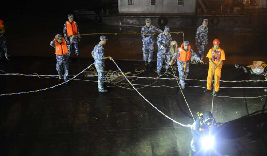 &ldquo;東方之星&rdquo;客輪救援：不分晝夜，不拋棄不放棄