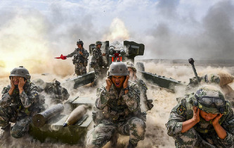 &ldquo;火力-2017&middot;青銅峽&rdquo; 站在怒吼的火炮背后有多震撼？