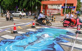 &ldquo;海洋世界&rdquo;3D立體斑馬線亮相?？? />  
<div>“海洋世界”3D立體斑馬線亮相?？?/div>
</a> 
</div>
<div   id=